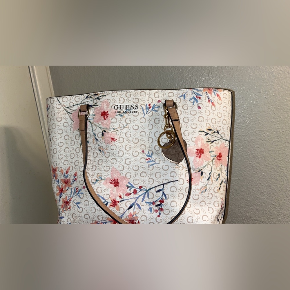 Guess purse brand new